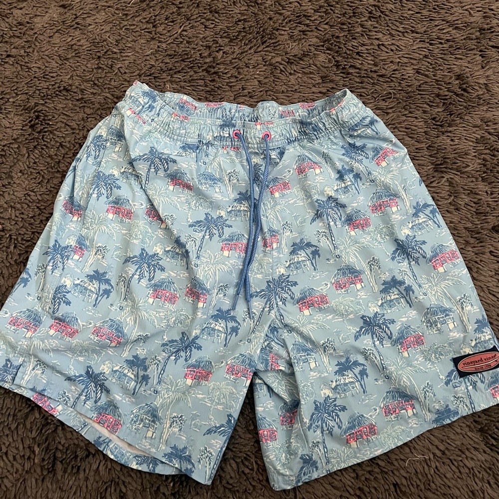 Vineyard vines 7 inch bathing suit size large